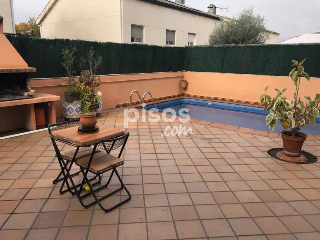 Casa adosada en venta en Carrer de l'Hort del Rector, Palau-solità i Plegamans de 450.000 €