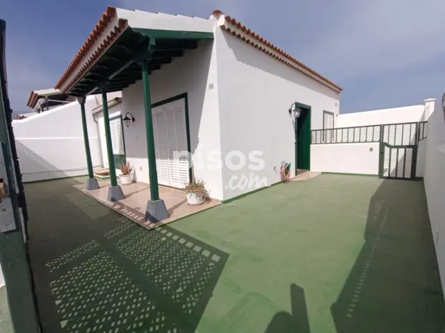 Casa adosada en alquiler en Abades, Arico El Nuevo (Arico) de 1.200 €<span>/mes</span>