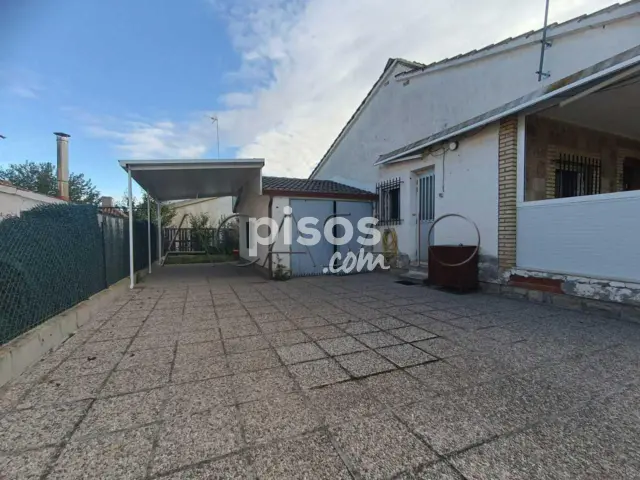 Chalet en venta en Villamiel de Toledo, Villamiel de Toledo de 120.000 €