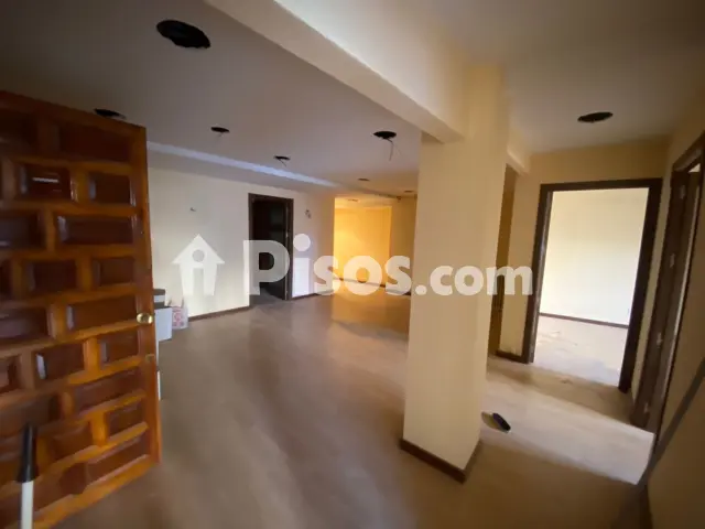 Piso en venta en Plaza Cervantes, 4