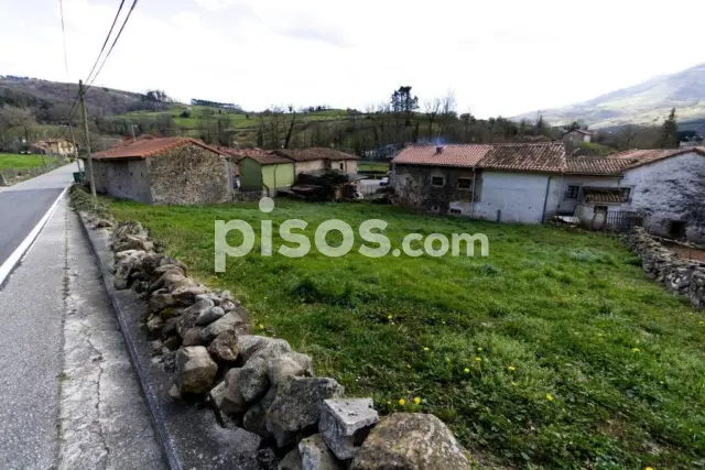 Casa en venta en Barrio de San Juan de Raicedo, 33, Arenas de Iguña de 49.500 €