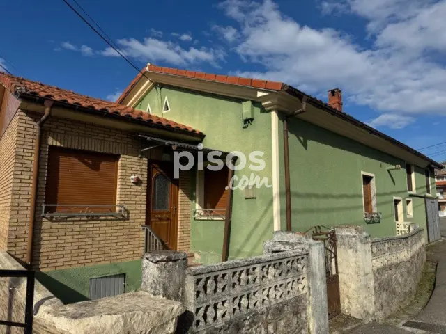 Casa en venta en Barrio de Jain, 23, La Bárcena (San Felices de Buelna) de 139.000 €