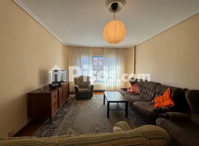 Piso en venta en Calle de Menéndez Pelayo, 7, Los Corrales de Buelna de 120.000 €