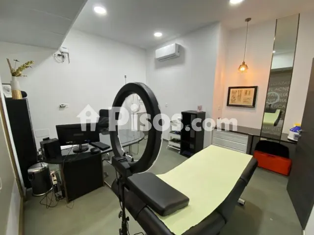Local comercial en venta en Plaza del Pilar
