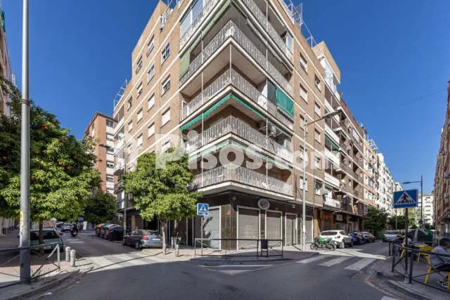 Piso en venta en Calle del Cisne, 9, Pajaritos-Plaza de Toros (Distrito Beiro. Granada Capital) de 343.000 €