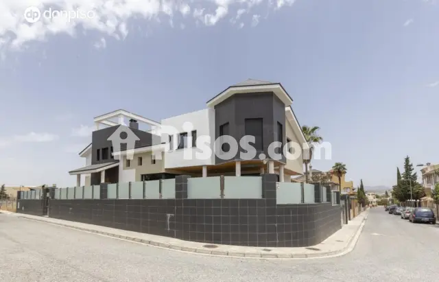 Chalet en venta en Urbanización del Carmelo, Ogíjares de 1.195.000 €