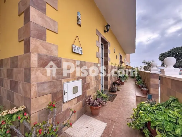 Casa en venta en Calle Rey Juan Carlos I, 24, Antigua de 370.000 €