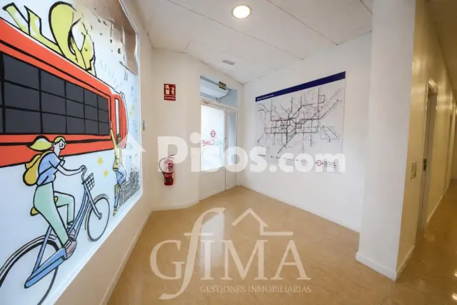 Local comercial en venta en Glorieta Mª Cristina