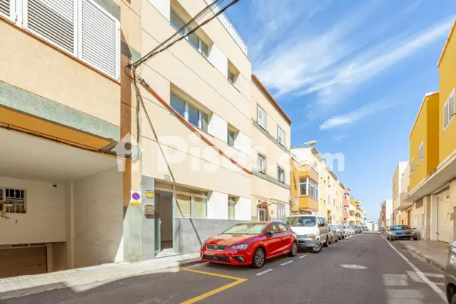 Piso en venta en Calle de Finlandia, 66, Medianías (Telde) de 199.500 €
