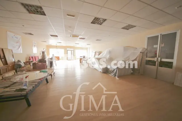 Local comercial en venta en Calle Doña Crisanta