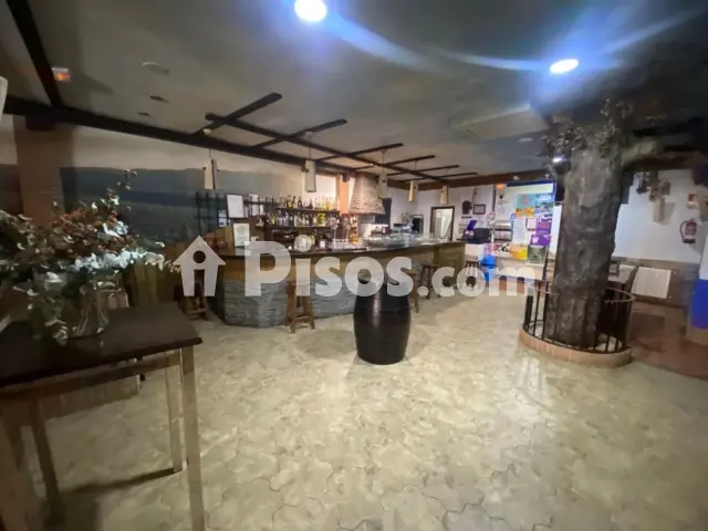 Local comercial en venta en Calle Mayor, cerca de Calle del Patín