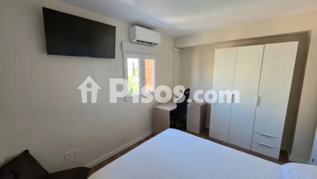 Habitación en alquiler en Calle Diego De Ros Y Medrano, Chorrillo (Distrito Chorrillo-Garena. Alcalá de Henares) de 500 €<span>/mes</span>