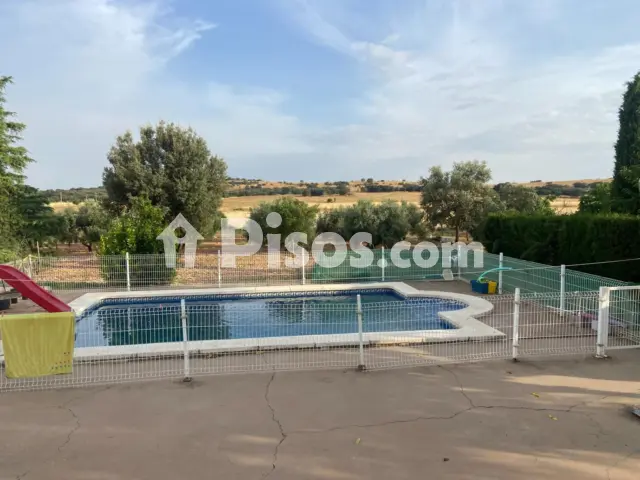 Chalet en venta en Calle de los Parrales