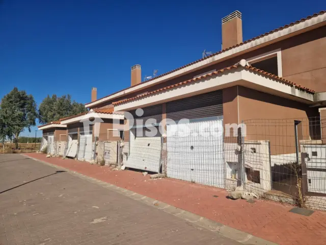 Edificio en venta en Calle Ua-17, Número 3