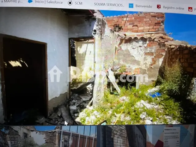 Casa adosada en venta en Calle de la Flor