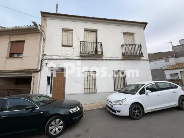 Casa adosada en venta en Calle de la Guindalera