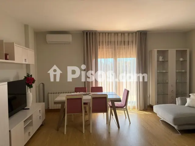 Casa adosada en venta en Avenida Palomar