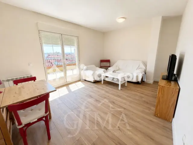 Ático en venta en Calle de Socuéllamos, cerca de Calle de África
