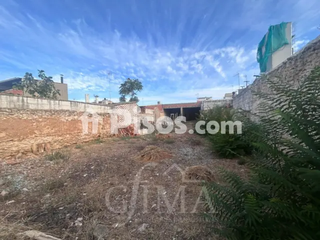 Terreno en venta en Calle Oriente