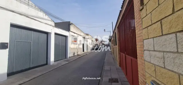 Nave industrial en alquiler en Vega de Granada Zona Noroeste, Pulianas de 450 €<span>/mes</span>