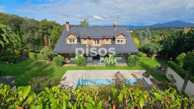 Chalet en venta en Calle de Urbide, cerca de Calle de Santillandi, Berreaga (Mungia) de 1.200.000 €