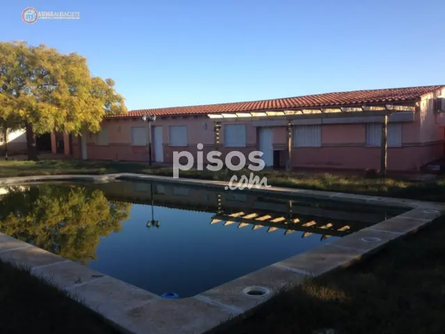 Chalet en venta en Pozo-Majano, Pedanías y Barrios Rurales (Albacete Capital) de 325.000 €
