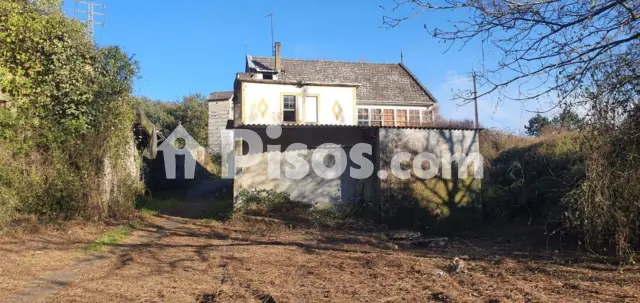 Chalet en venta en Camino Os Beleiros, Número 28, Vilar de Astrés-Palmés-Arrabaldo (Ourense Capital) de 95.000 €