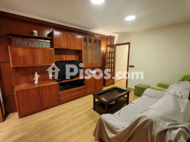 Piso en venta en Calle del Conde de Torrecedeira, cerca de Calle de Llorente, Berbés-Peritos (Distrito Casco Urbano. Vigo) de 265.000 €