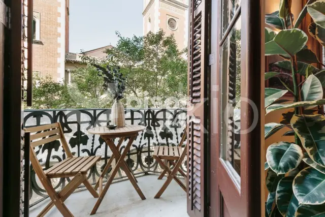 Estudio en alquiler en Carrer de la Diputació, cerca de Carrer de Casanova, Sant Antoni (Distrito Eixample. Barcelona Capital) de 2.185 €<span>/mes</span>