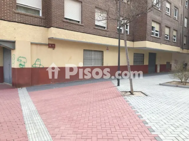 Local comercial en alquiler en Centro-Corredera, Centro-Corredera (Lorca) de 490 €<span>/mes</span>