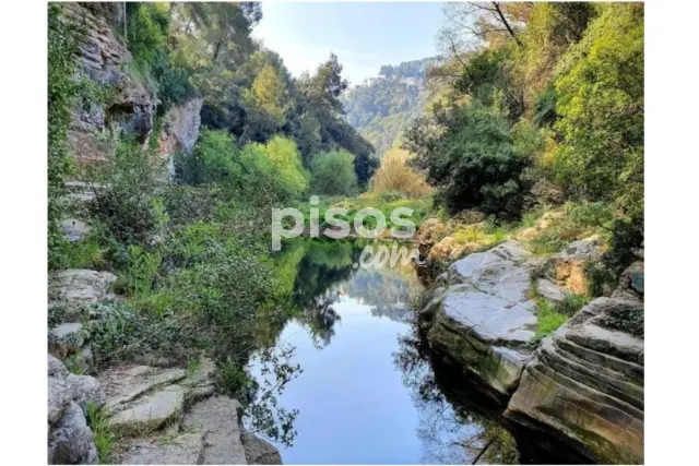 Terreno en alquiler en Camí Arenes, Castellar del Vallès de 1.200 €<span>/mes</span>