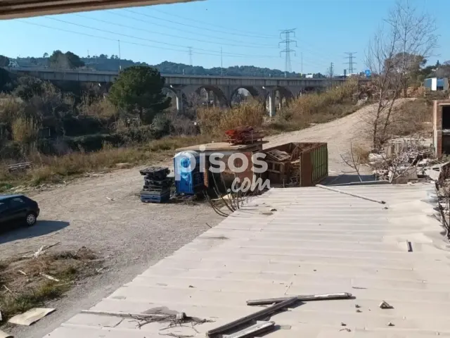 Terreno en alquiler en Ca N\'estruch, Esparreguera de 3.600 €<span>/mes</span>