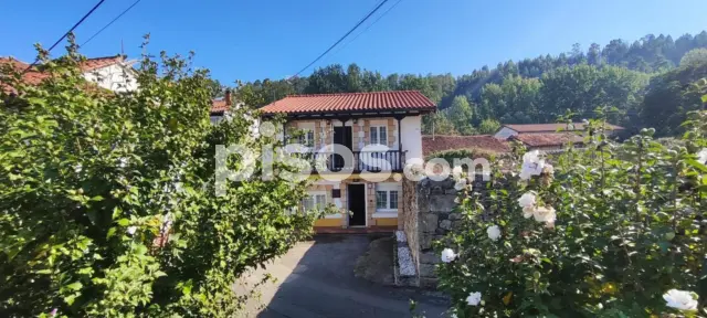 Casa en venta en Arenas de Iguña, Arenas de Iguña de 220.000 €
