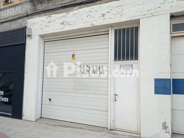 Local comercial en venta en Centro, Lourdes (Tudela) de 130.000 €