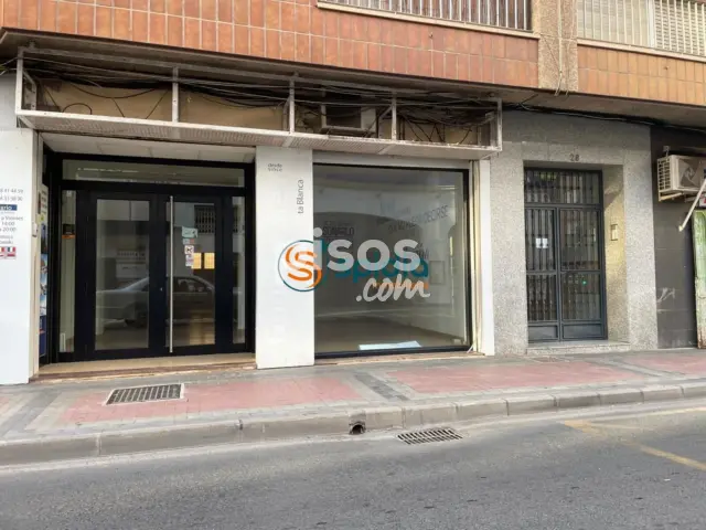 Local comercial en alquiler en Centro, Centro (Águilas) de 1.000 €<span>/mes</span>
