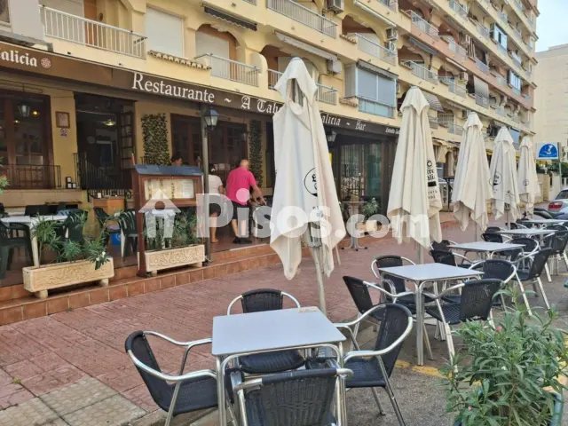 Local comercial en alquiler en Carrer de Castella Lleó, 15, Playa de Gandia (Gandia) de 1.700 €<span>/mes</span>