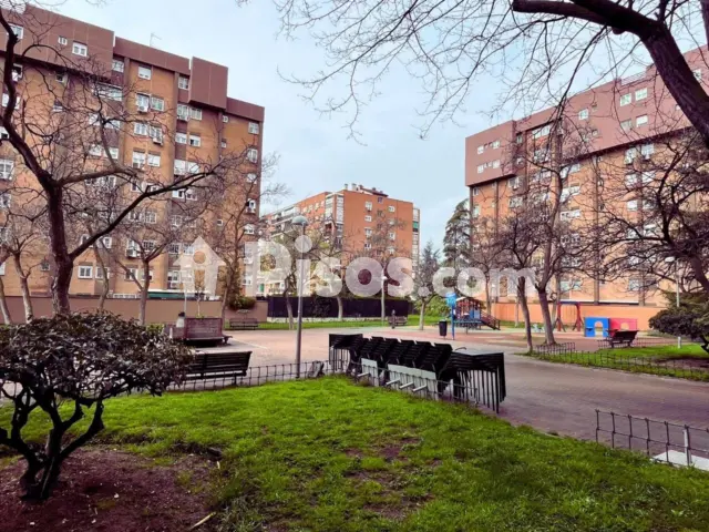 Piso en venta en Avenida de Santa Eugenia, Santa Eugenia (Distrito Villa de Vallecas. Madrid Capital) de 390.000 €