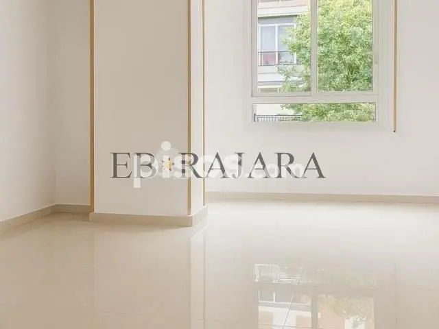 Piso en alquiler en Paseo de la Estación, cerca de Calle de Víctor Benito Zalduondo, El Pilar-La Estación (Talavera de la Reina) de 780 €<span>/mes</span>