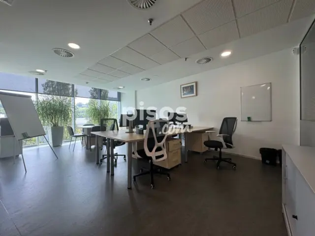 Oficina en venta en Calle de Lamisingo Iturria, Ventas-Jaizubia-Urdanibia (Irun) de 150.000 €