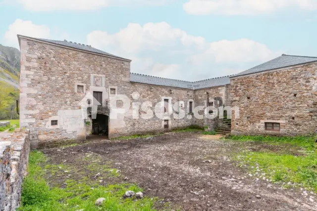Casa en venta en Camino Carrera, La Vega de los Viejos (Cabrillanes) de 450.000 €