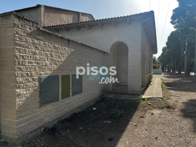 Chalet en venta en Avenida de Aragón, La Muela de 250.000 €