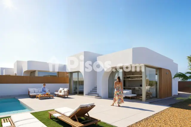 Chalet en venta en Serena Golf, Los Alcázares de 589.900 €