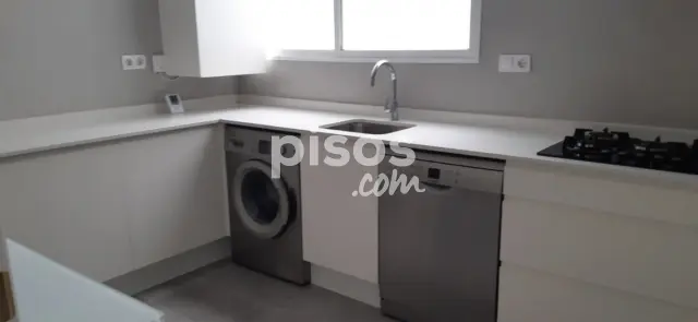 Piso en alquiler en Carrer de Bayer, Centro (Castelló de la Plana) de 1.000 €<span>/mes</span>