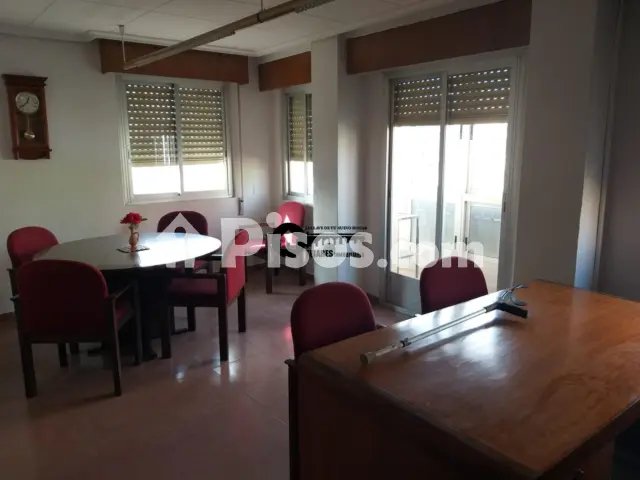 Piso en alquiler en Fiesta del Arbol, El Pilar-San Pablo (Albacete Capital) de 1.000 €<span>/mes</span>