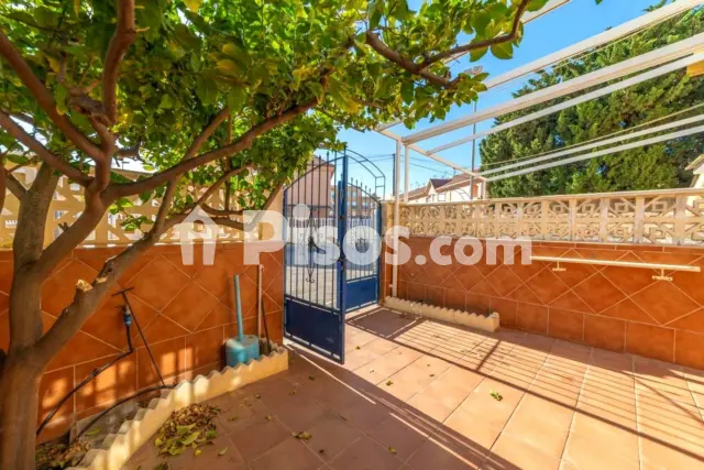 Chalet en venta en Calle del Río Manzanares, Los Cuarteros (San Pedro del Pinatar) de 169.900 €