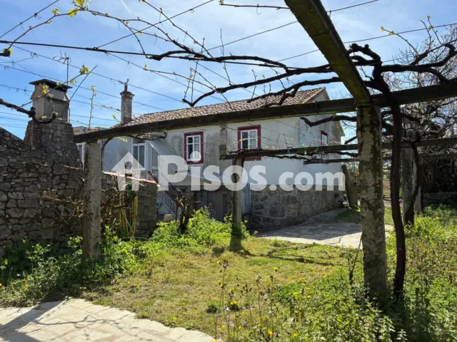 Chalet en venta en Calle Ru Souto-Sisan, Número 5, Barrantes (Ribadumia) de 325.000 €