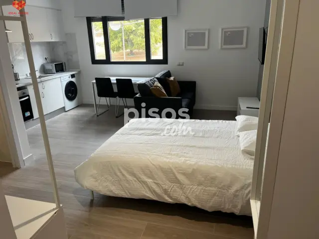 Apartamento en alquiler en Calle de Santa Catalina, 14, San Lorenzo-San Marcos (Segovia Capital) de 1.100 €<span>/mes</span>