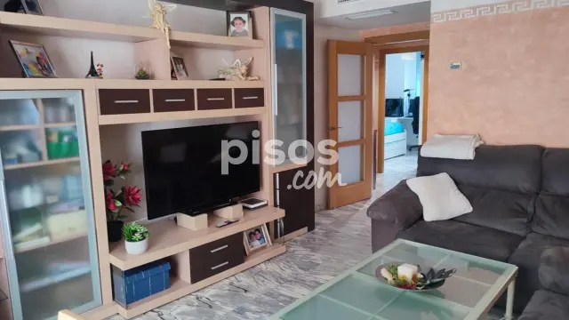 Piso en venta en Calle Diego Barrena, 1, San Fernando-Estación (Badajoz Capital) de 162.000 €