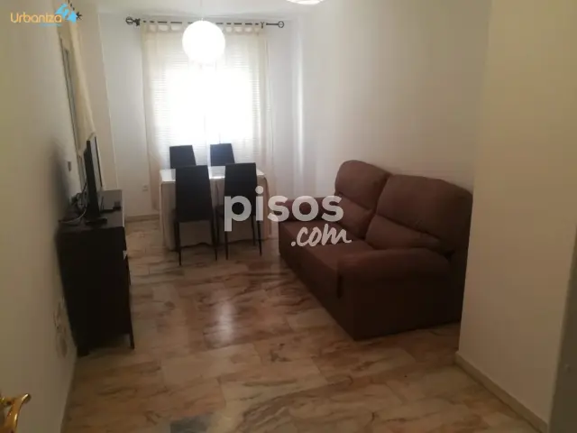 Apartamento en alquiler en Calle de Alfonso Moreno Acevedo, Pardaleras (Badajoz Capital) de 600 €<span>/mes</span>