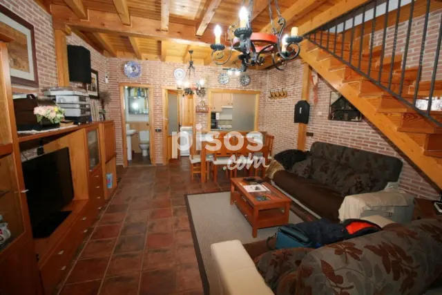 Chalet en venta en Calle de la Iglesia, 1, Arenas de San Pedro de 125.000 €
